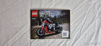 LEGO Technic 42132 Motorka - 2