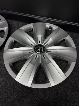 Poklice / kryty kol VW 16” nove - 2