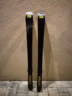 Freestylove lyže völkl - 2