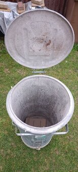 Popelnice plechová na kolečkách meva - 2