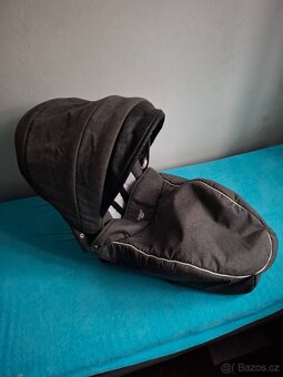 Kočárek 2v1 carera - 2