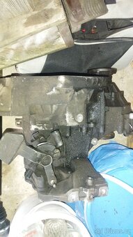 Oktavia 2 1.9 tdi. 77kw převodovka a poloosu - 2