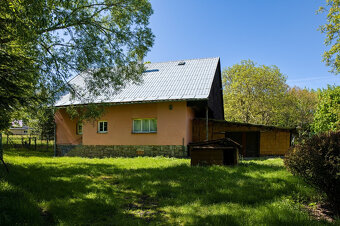 --RD Beskydy Trojanovice + pozemek 28000m2 2x rybník -- - 2