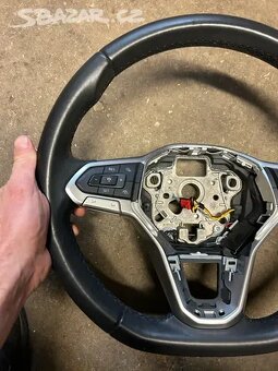 Multifunkční volant VW, kožený, výhřev. - 2