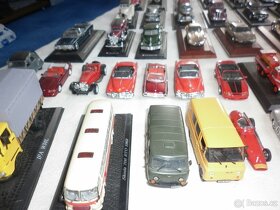 Modely autíček 65 kusů od 200 až400 kč - 2