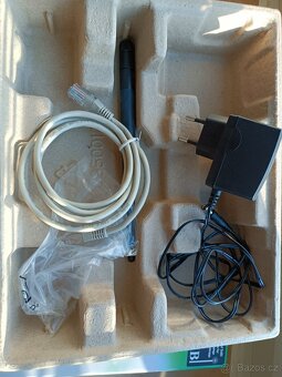 TP-LINK wireless router - 2