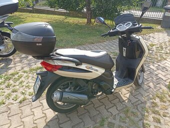 Skútr Benelli CafeNero 125 - 2
