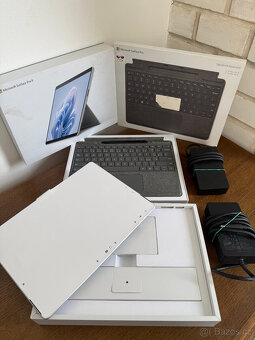 MS Surface Pro 9 i7 16 RAM 1TB Dock KOMPLET - baterie 100% - 2
