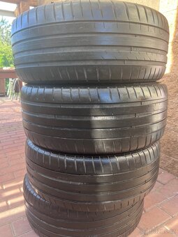 Michelin Pilot Sport 4. 225/45/17 91V - 2