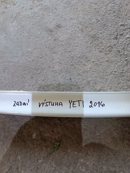 Prodám výstuhu zadního nárazníku škoda YETI - 2