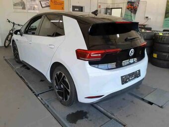 Volkswagen ID.3 Family 107kw/Matrix/keyless/panorama/kamera - 2