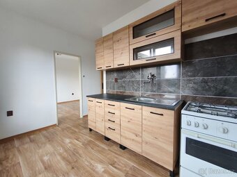Prodej bytu 2+1, 49 m² – kompletní rekonstrukce, Jirkov - 2