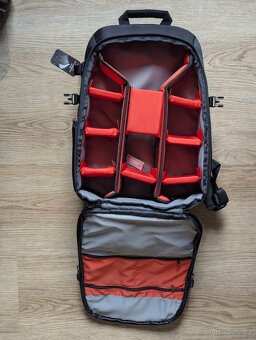 Batoh Case Logic DCB309 - 2