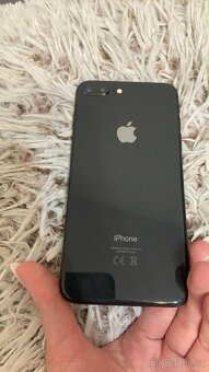 iPhone 8 Plus 64Gb Šedý Top stav - 2