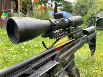 Kuše JAG2 s optikou - 2