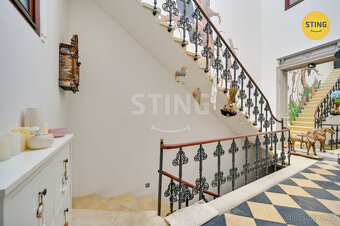 Prodej nadstandartního domu s 2 byty v centru města , 132959 - 2