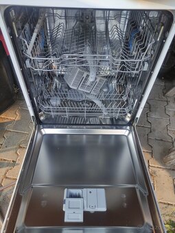 Indesit myčka 4 roky stará - 2