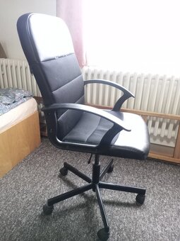 Kancelářská židle na kolečkách ZDARMA - 2