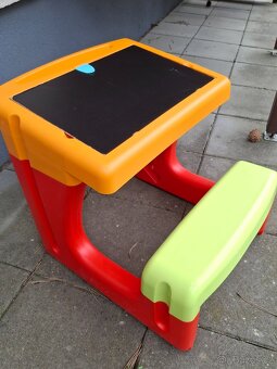 Plastový stůl se lavičkou - 2