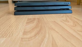 Playstation 4 PRO - 2
