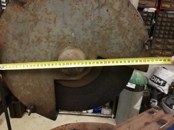 Stolni rozbrusovacka - 2