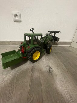 Bruder Traktor John Deere - 2