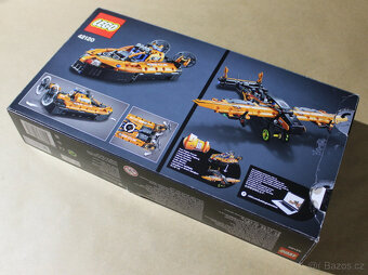 Lego Technic 42120 Rescue Hovercraft - 2