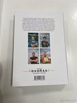 Mezi nebem a pacientem - Marek Dvořák - kniha - 2