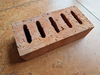 Cihla lícová děrovaná - 2