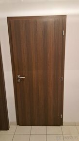 Interiérové dvere s drevenou zarubni - 2