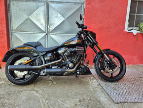Harley Davidson Breakout CVO Pro Street - 2