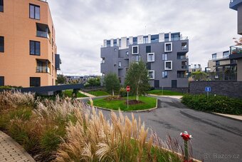Prodej bytu 3+kk - 100m² - ulice Menclova/Dock - 2