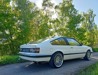 Opel Monza A1 R6 - 2