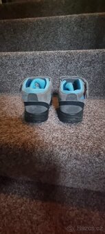 Dětské jarní boty zn. Adidas 26 - 2