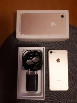 PRODÁM APPLE 7. - 2