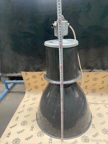 Výbojka - lampa - 2