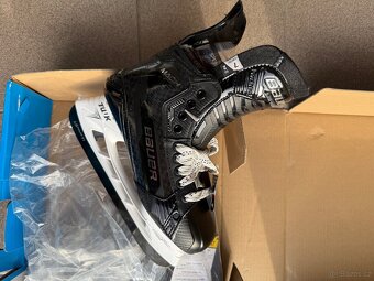 Brusle BAUER Supreme MACH, vel. 7; 7,5 a 9,5 - 2