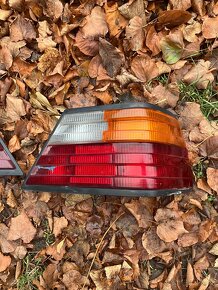 Zadní světla mercedes W124 - 2