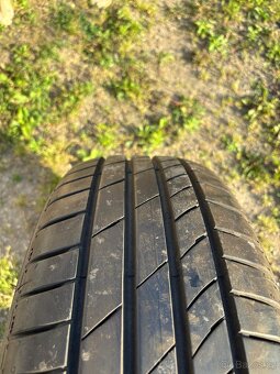 4 ks KUMHO ECSTA 205/60 R16 92V Najeto 373km 7mm vzorekLetní - 2