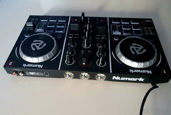 Numark PartyMix - 2