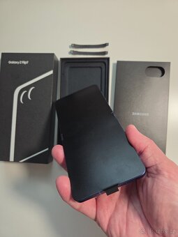 Prodám Samsung Z Flip 7, 12GB/512GB, nový, záruka do 8/2027 - 2