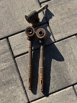 Skoda 110r/110ls/100 - svisle čepy - 2