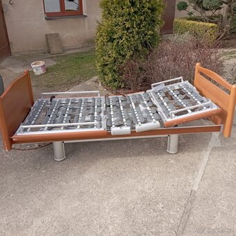 Elektrická polohovací postel - 2