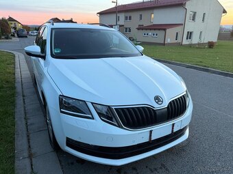 Octavia3 kombi facelift 1.4tsi 110kw DRIVE par.KAMERA Style+ - 2