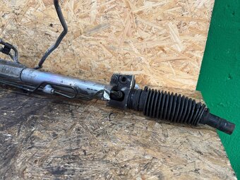 HŘEBEN ŘÍZENÍ SERVO ŘÍZENÍ PEUGEOT 407 D2X6-G - 2