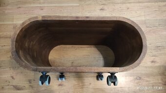 Konferenční stolek na kolečkách - 2