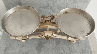 Dvoumiskové staré 5kg váhy za 1880,- - 2