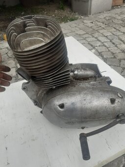 Motor jawa 353 - 2