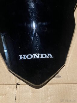 Kryt předního plexi Honda Forza 125/350 - 2