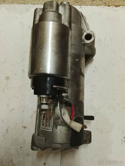 Ford  tranzit  2.4  td     starter - 2
